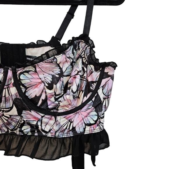 Torrid Satin Ruffle Underwire Bra Size 2 - Picture 4 of 6